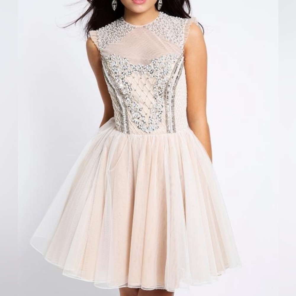 Nude and Silver Jovani Cocktail Dress Size 2